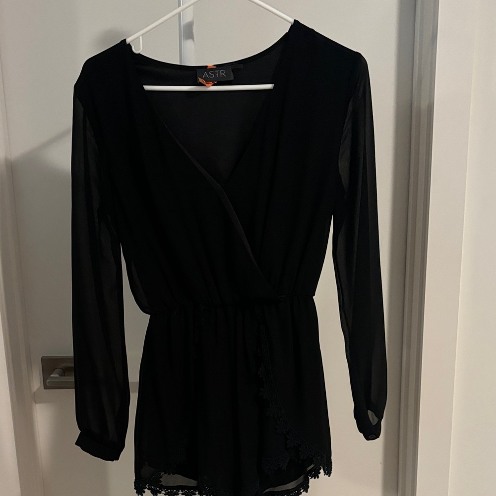 ASTR Black Long Sleeve Romper